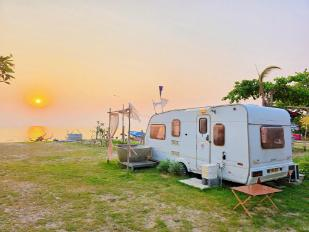 Eureka Beach ยามพระอาทิตย์ตก