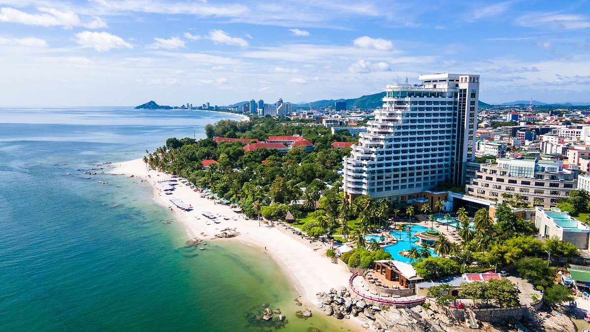 Away by a Day Huahin จังหวัดเพชรบุรี